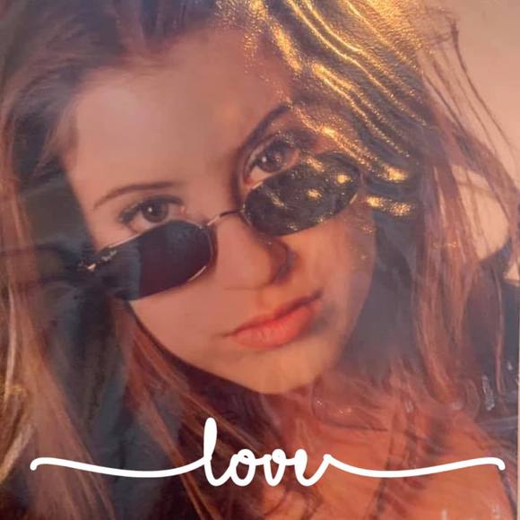 Meet your Posher, Alexis - Picture 1 of 1